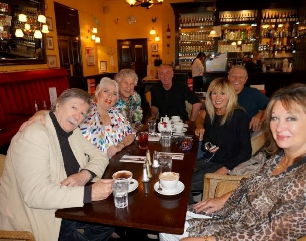 1234469_406871029425061_472213841_n 1